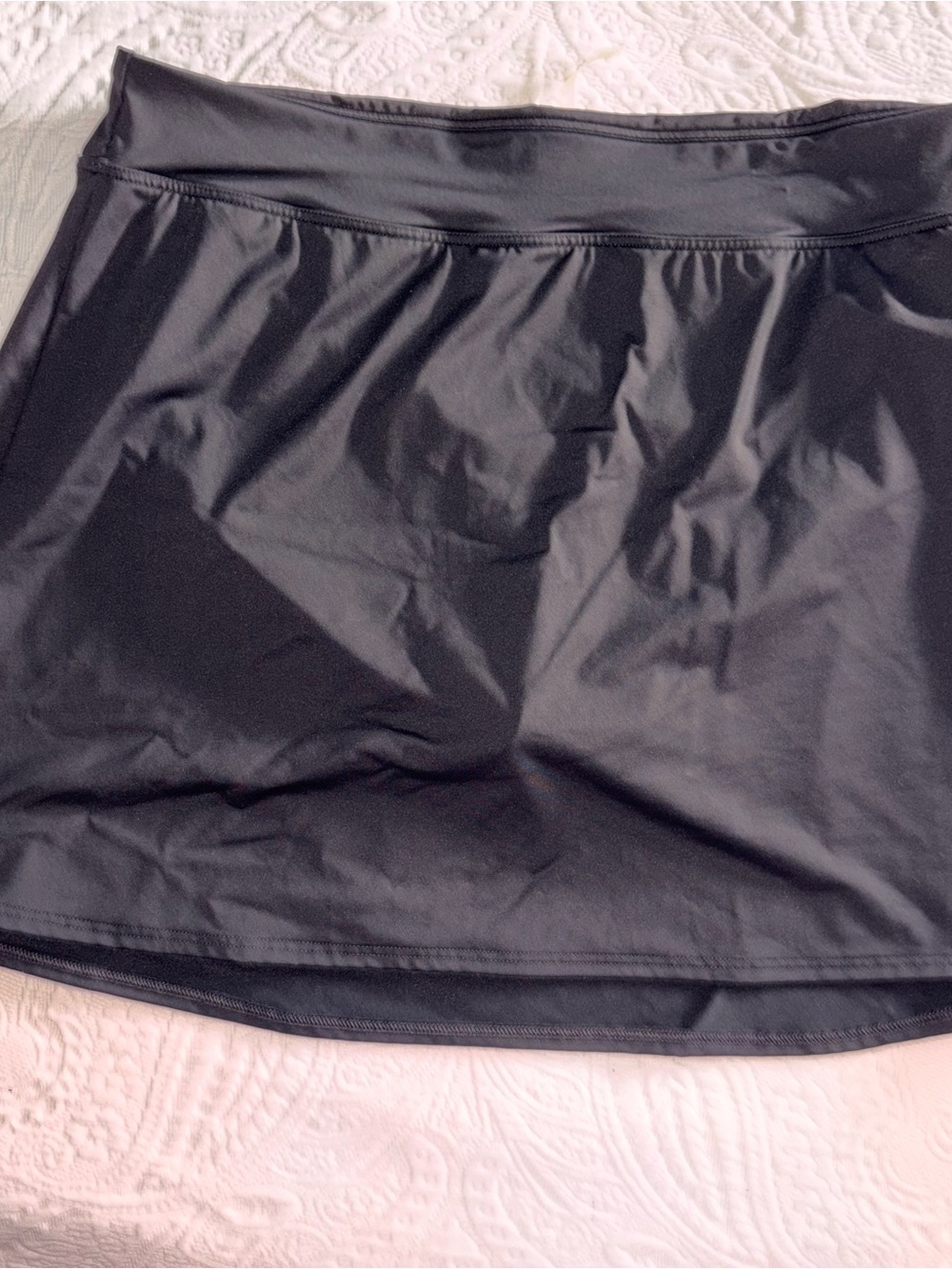 Lands' End Women’s 16L black swim skirt with built in bikini bottoms